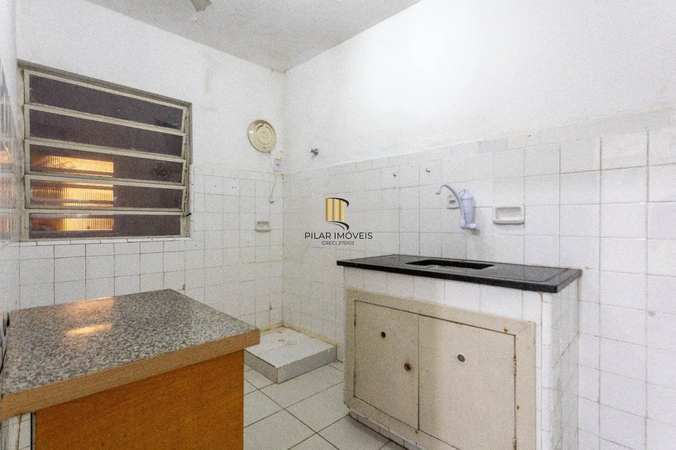 Apartamento com 1 dormitório à venda em Centro Histórico, Porto Alegre.