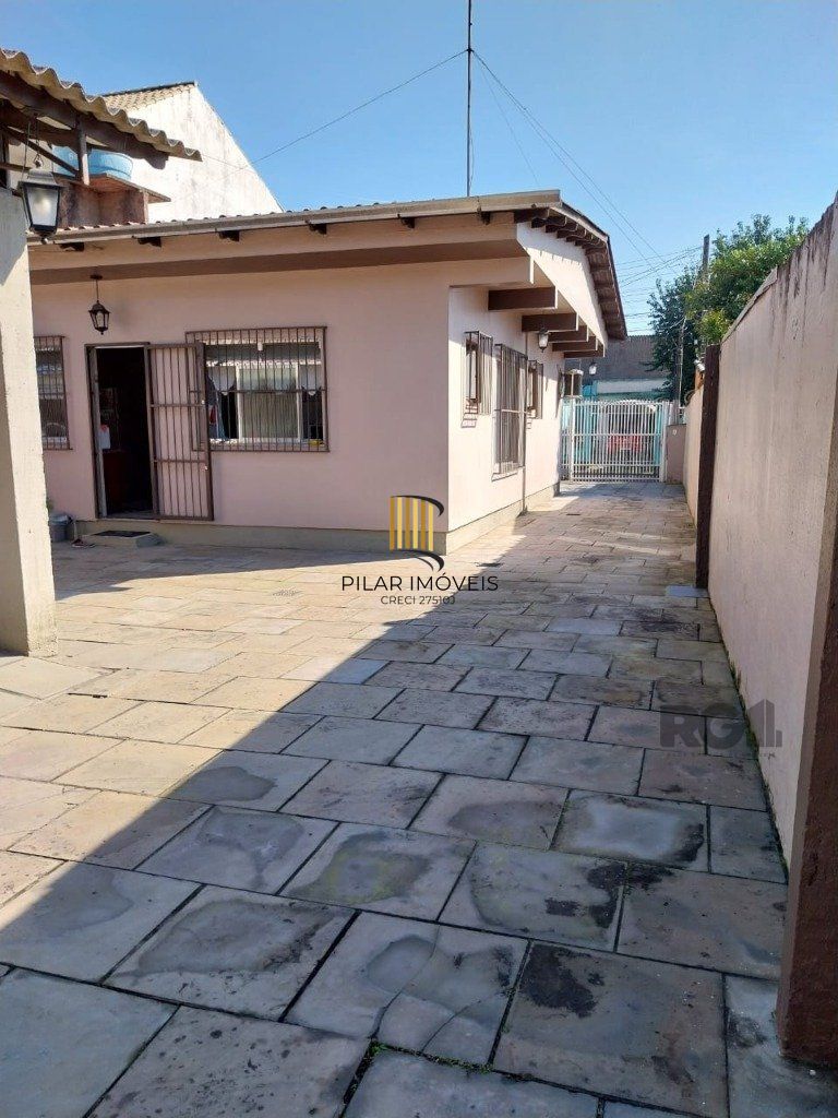 Casa de 4 dormitórios no bairro Santa Rosa de Lima