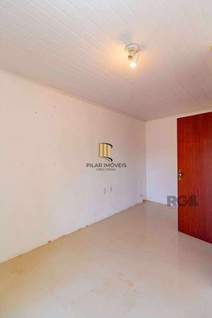 Casa de 4 dormitórios no bairro Belém Novo