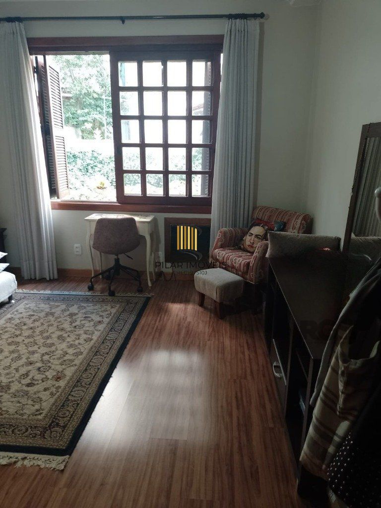 Apartamento de 3 dormitórios no bairro Petrópolis