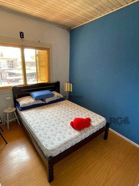 Casa de 3 dormitórios, bairro Sarandi