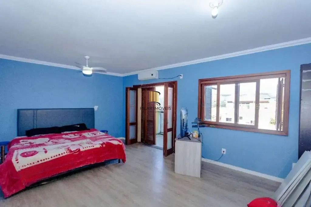 Casa à venda com 3 dormitórios, 1 suíte e espaço gourmet em terreno alto