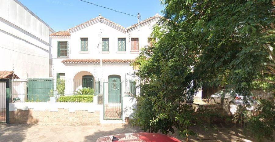 Casa 3 dormitórios no bairro Menino Deus