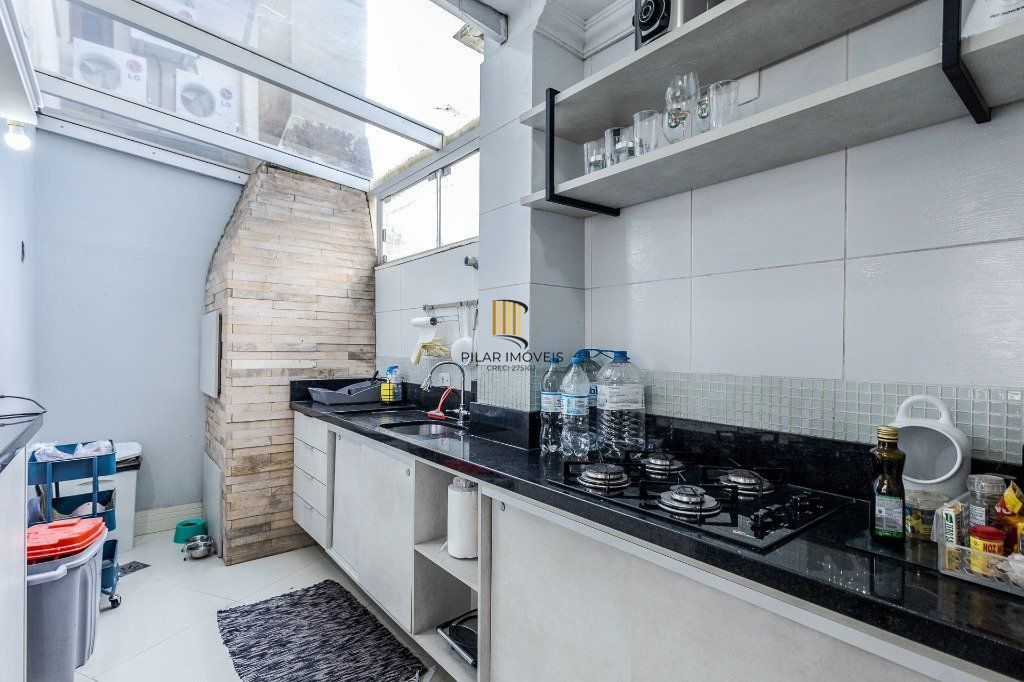 Casa de Condomínio 3 dormitórios no bairro Jardim Itu