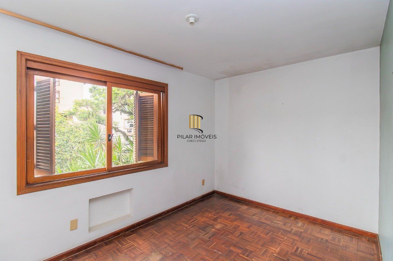Apartamento de 2 dormitórios e 94m² à venda em Petrópolis, Porto Alegre.