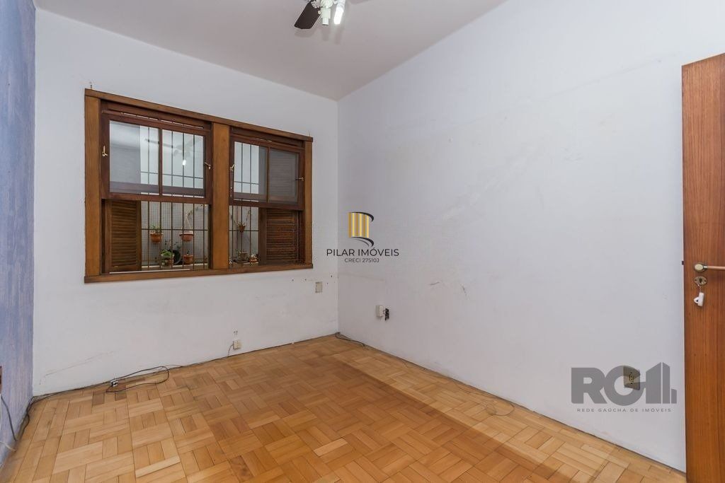 Excelente casa de 150m² com 3 dormitórios e 2 vagas.