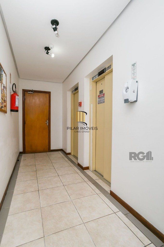 Apartamento 59m² - 2 dormitórios e 1 vaga no bairro Cavalhada