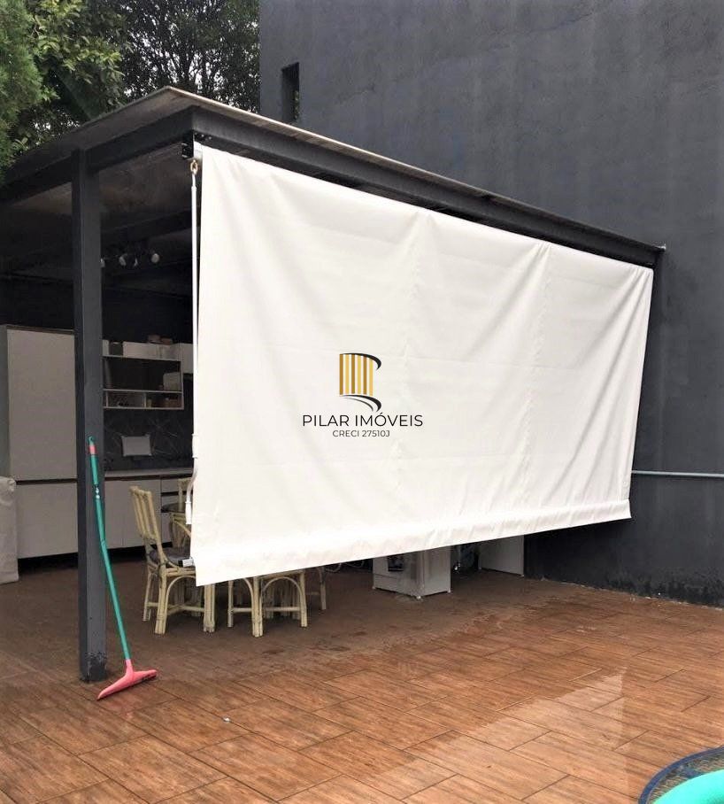 Casa de 67m², 2 dormitórios, 3 vagas no bairro Passo Da Areia