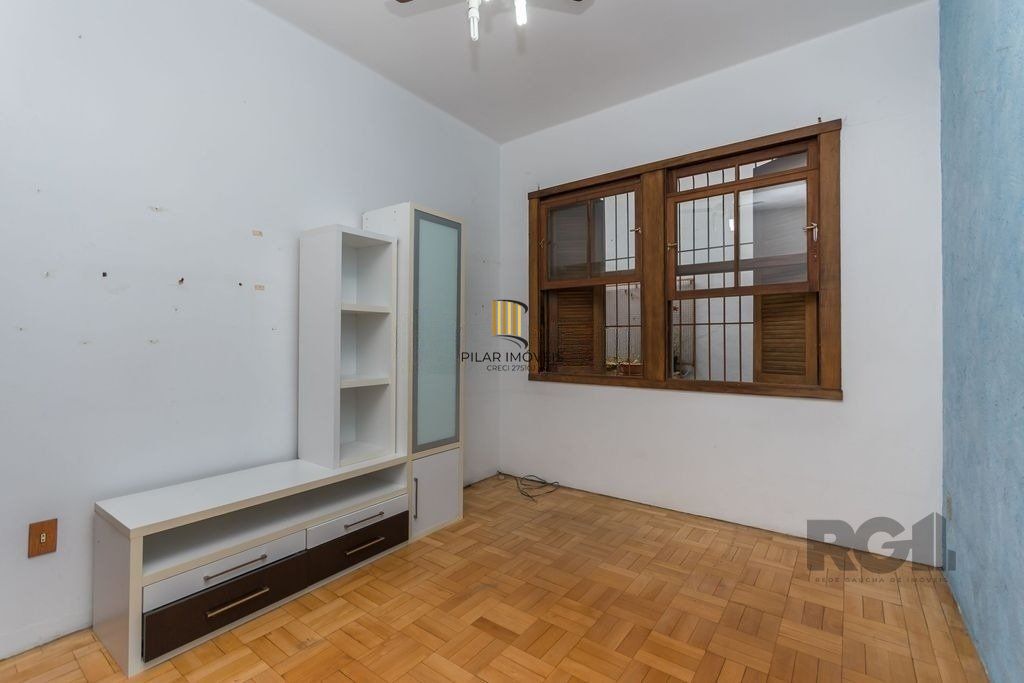 Excelente casa de 150m² com 3 dormitórios e 2 vagas.