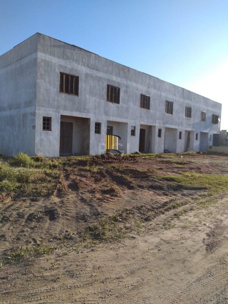 Casa para Venda - 63m², 2 dormitórios, 1 vaga - 4 Lagos