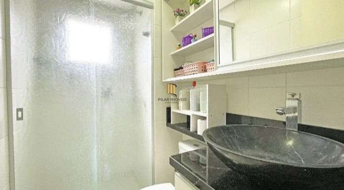 Apartamento com 3 quartos e 80m² à venda em Jardim Carvalho, Porto Alegre