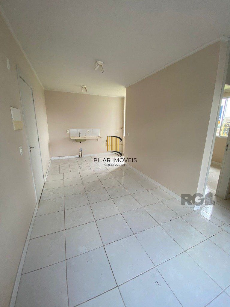 Apartamento com 2 dorm Rua Ney da Gama