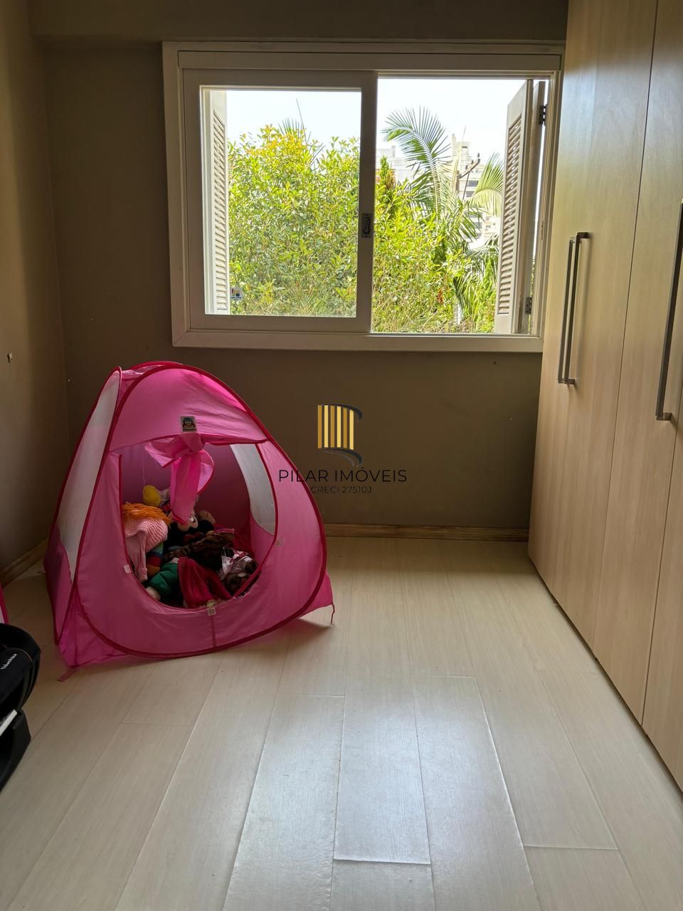 Sobrado 4 dormitórios no Menino Deus