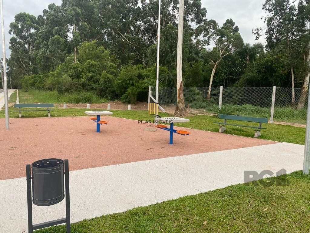 Casa 2 dormitórios no bairro Restinga