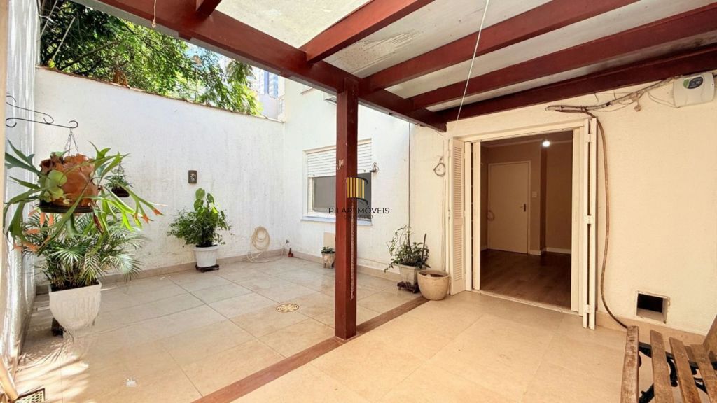 Apartamento de 2 dormitórios à venda em Petrópolis - Porto Alegre