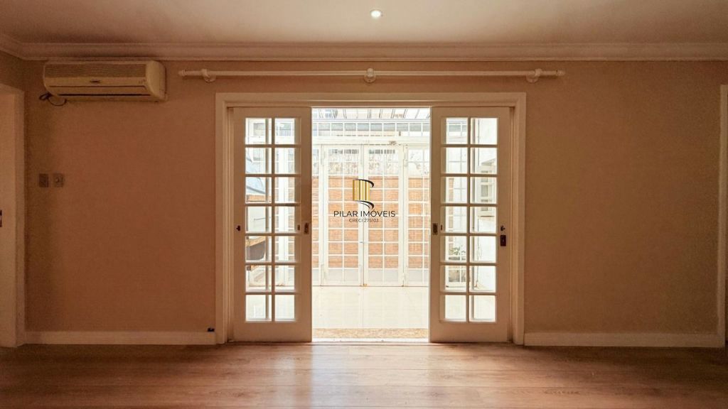 Apartamento de 2 dormitórios à venda em Petrópolis - Porto Alegre