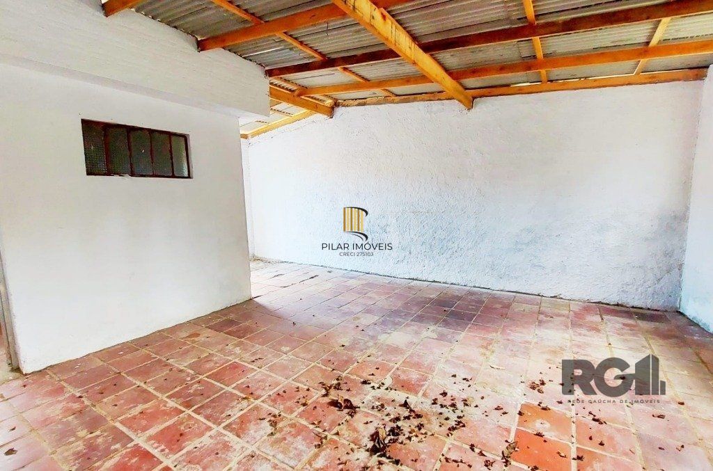 Casa de 3 dormitórios no bairro Cristal