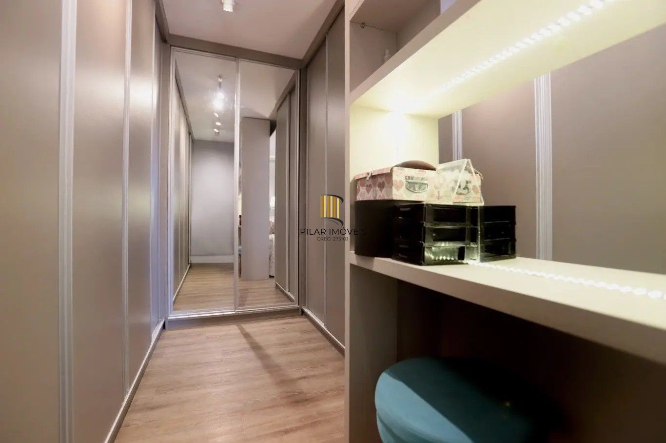 Casa de Condomínio 2 dormitórios no bairro Camaquã