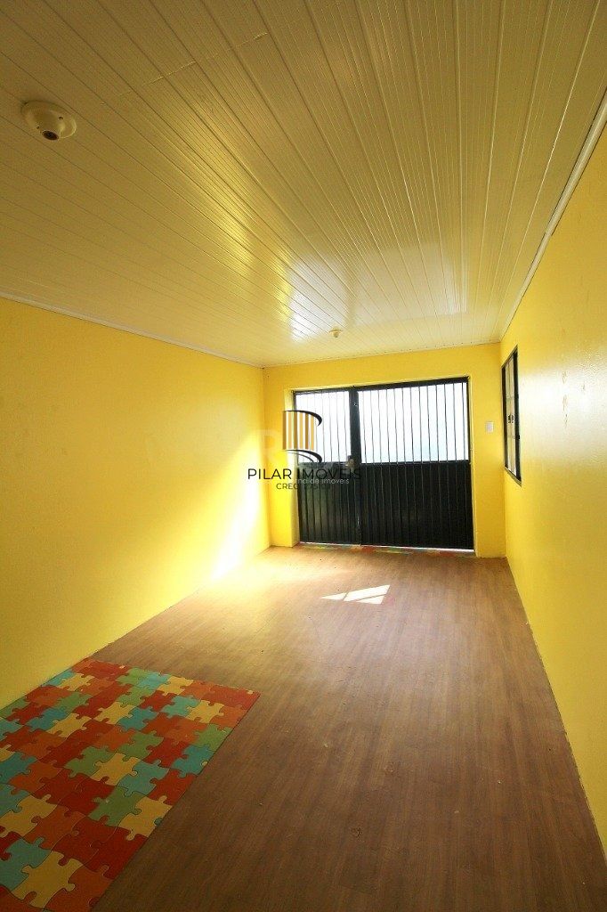 Casa 6 dormitórios no bairro Teresópolis