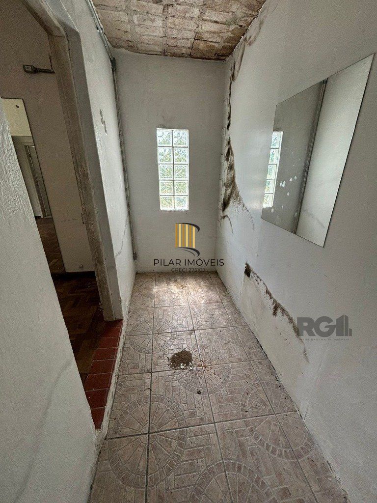 Casa com 3 quartos, 4 vagas e 120m² no bairro Vila Assução