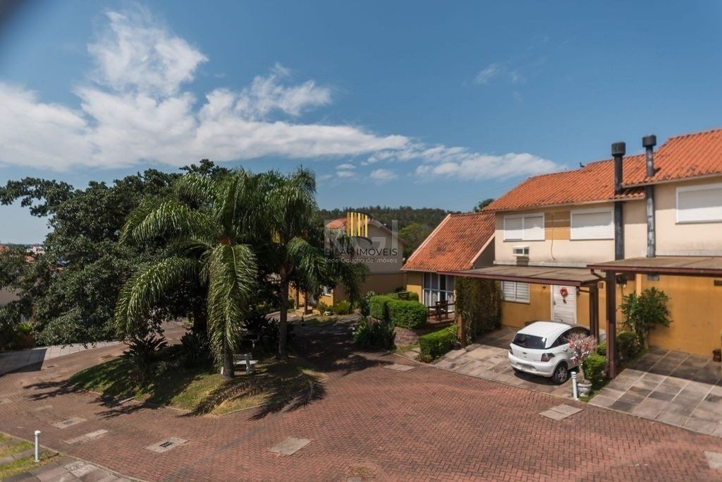 Casa Condominio para Venda - 178,00 m², 3 dormitórios, sendo 2 suites, 2 vagas - Alto Petrópolis