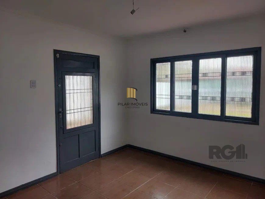 Casa de 2 dormitórios no bairro Sarandi