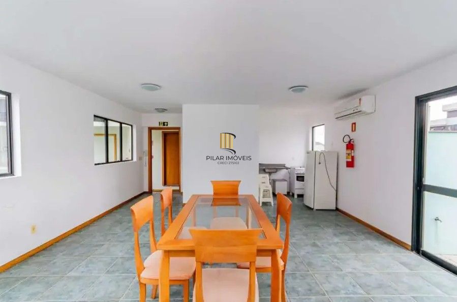 Sala Comercial com vaga coberta no Bairro Menino Deus Porto Alegre