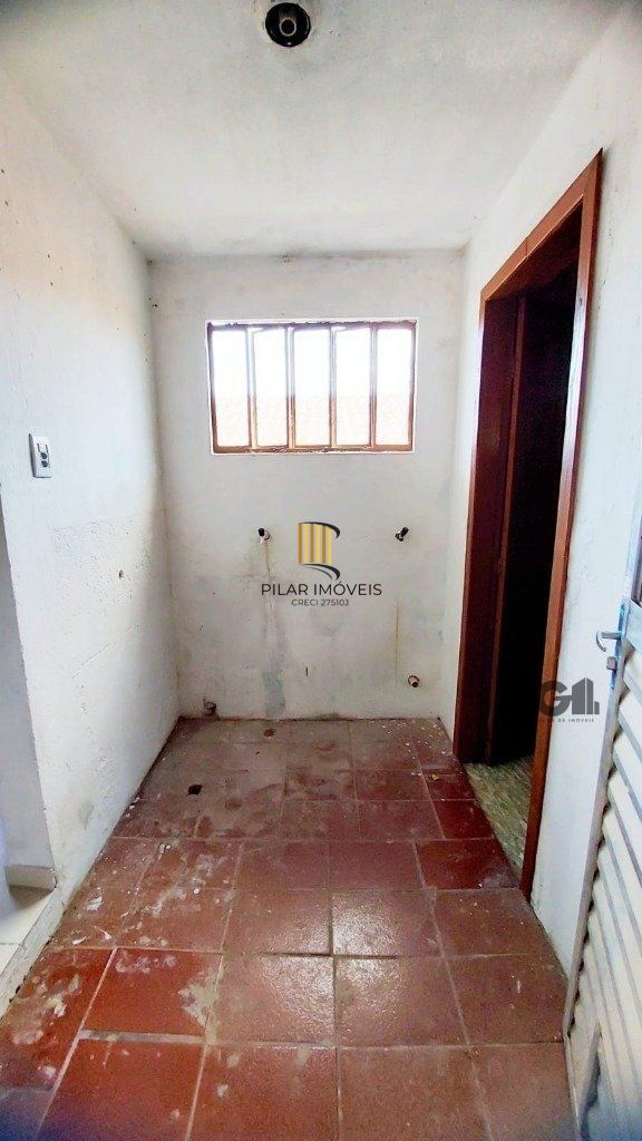 Casa de 3 dormitórios no bairro Cristal