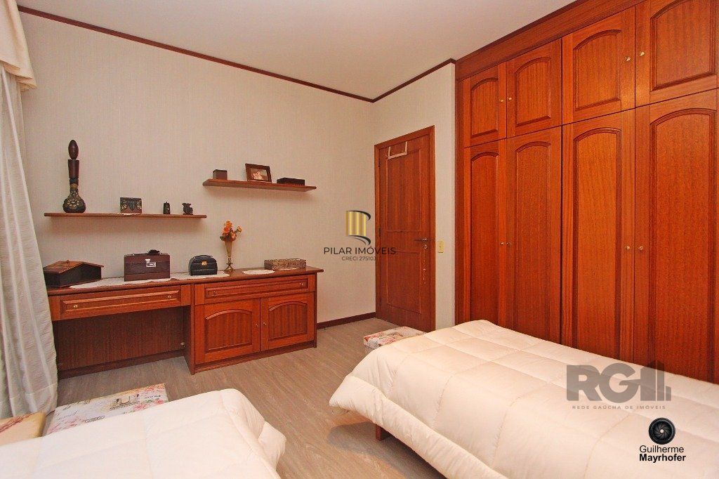 Excelente apartamento de 315m² com 3 dormitórios e 2 vagas.