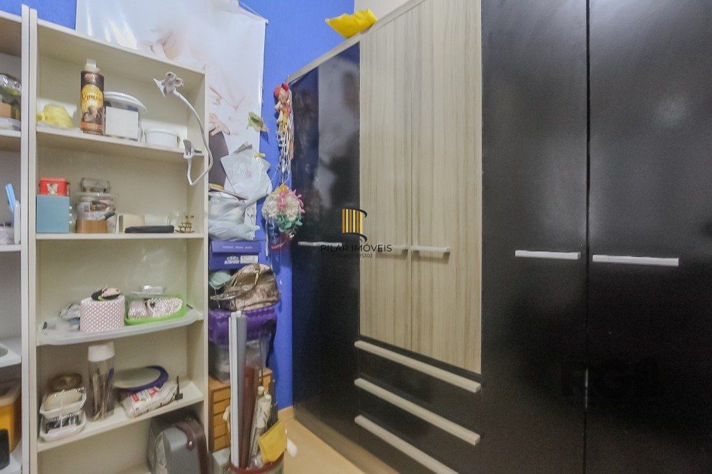 Casa em condomínio, 77m², 2 dormitórios e 2 vagas no bairro Humaitá