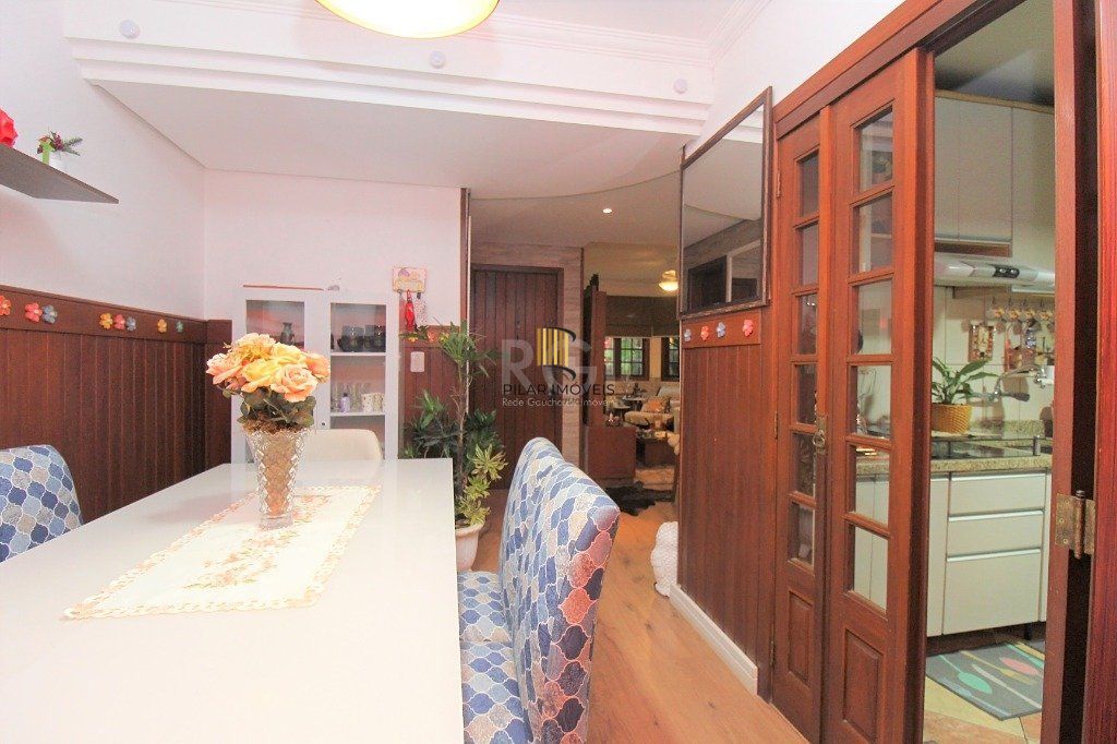 Casa Condominio para Venda - 186.76m², 3 dormitórios, sendo 1 suites, 2 vagas - Guarujá