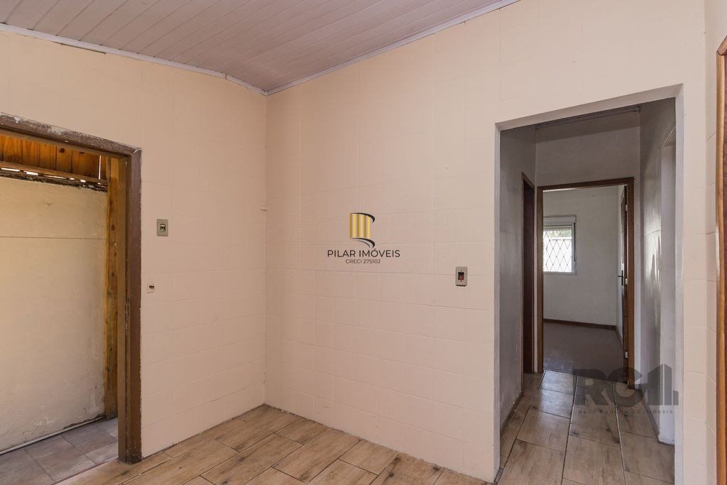 Casa de 5 dormitórios no bairro Sarandi