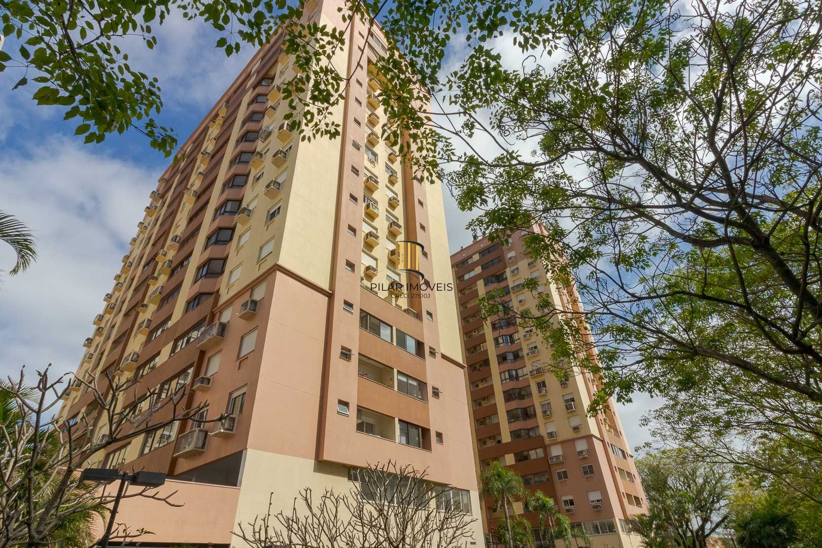 Apartamento de 03 dormitorios com suite, vaga de garagem e infraestrutura completa em Porto Alegre