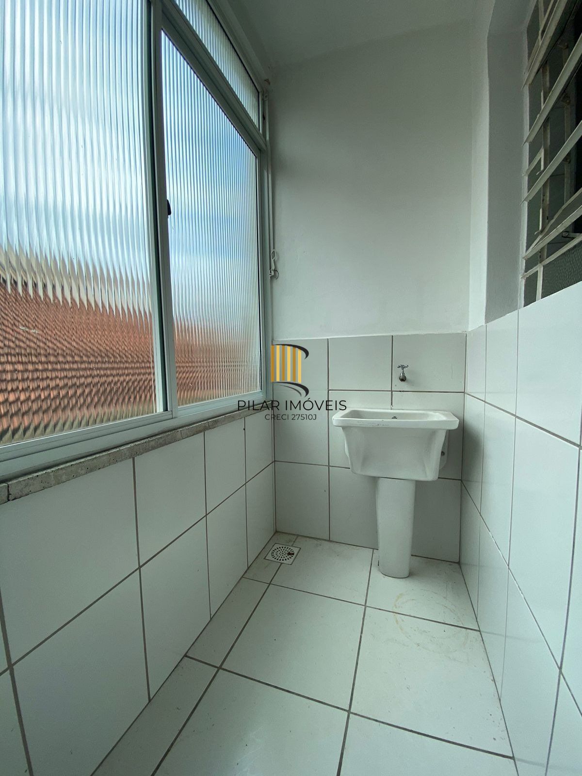 Apartamento de 1 dormitório á venda no Bairro Menino Deus.