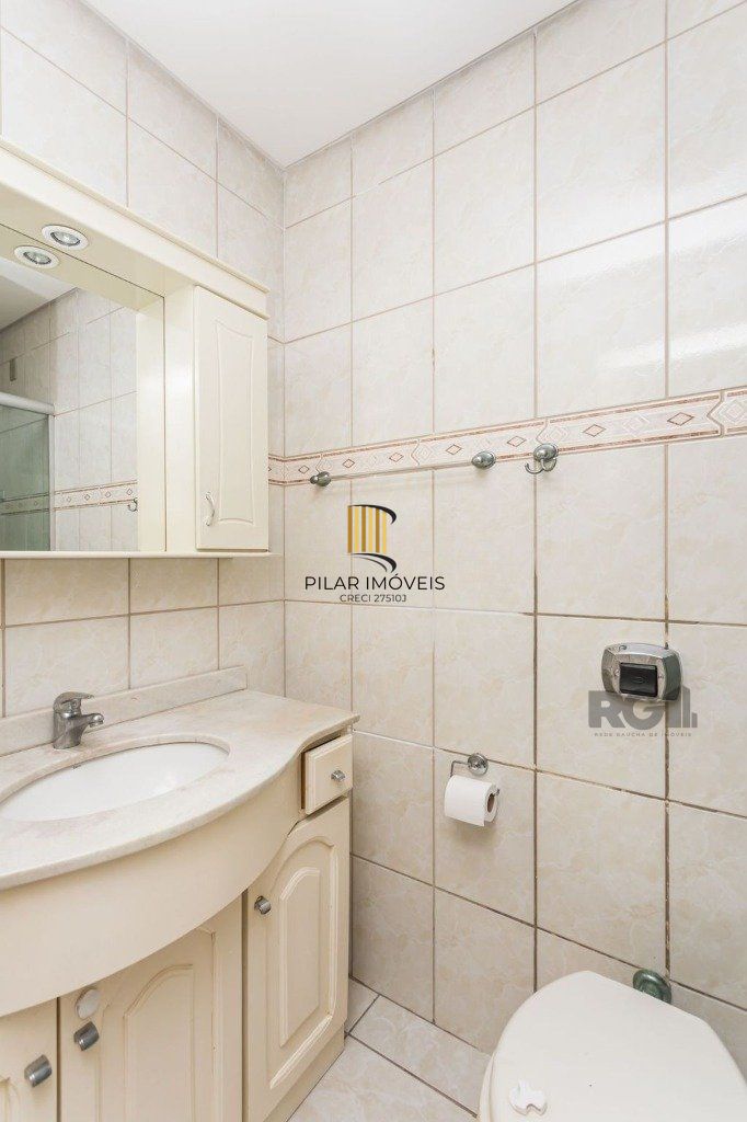 Excelente cobertura de 150m² 3 dormitórios com 3 banheiros.