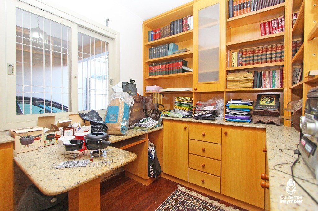Casa para Venda - 215m², 3 dormitórios, sendo 1 suites, 3 vagas - Sarandi