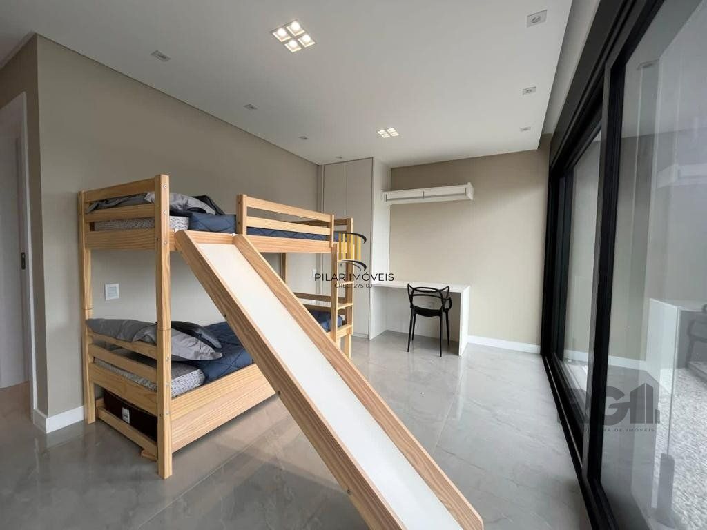 Casa de Condomínio 5 dormitórios no bairro Atlântida Sul