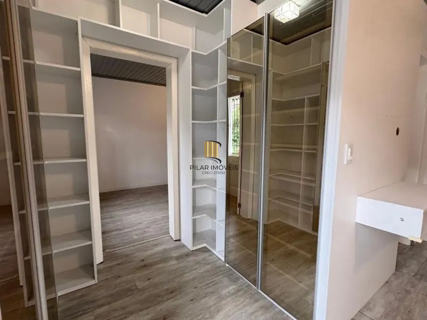 Casa 3 dormitórios à venda no bairro Nonoai, Porto Alegre