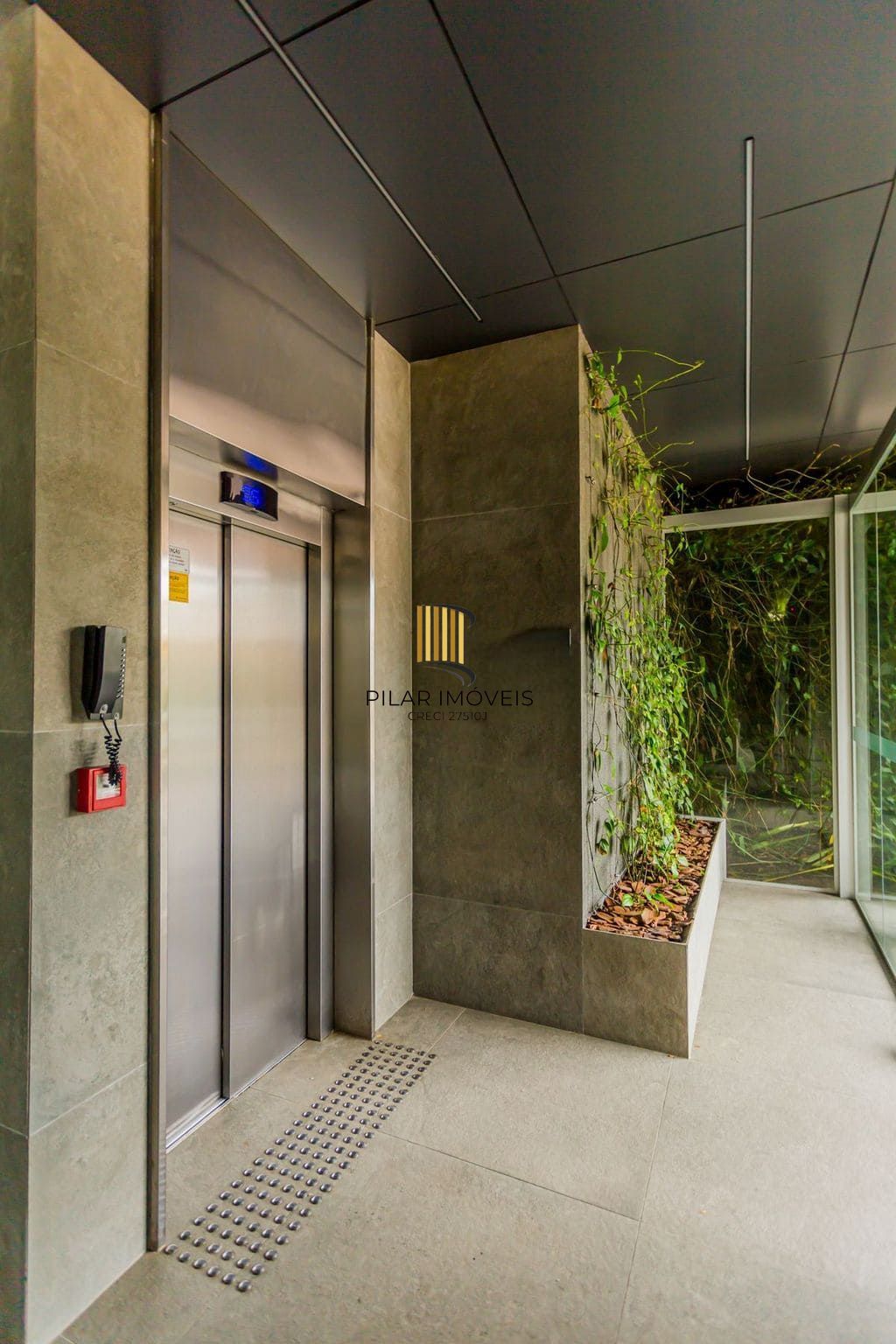 Apartamento 3 dormitórios à venda Avenida Teresópolis