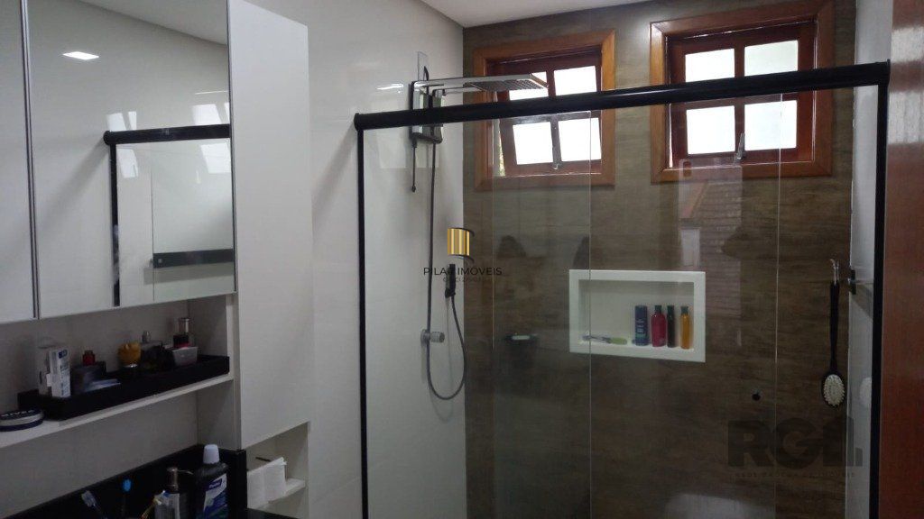 Casa 3 dormitórios no bairro Teresópolis