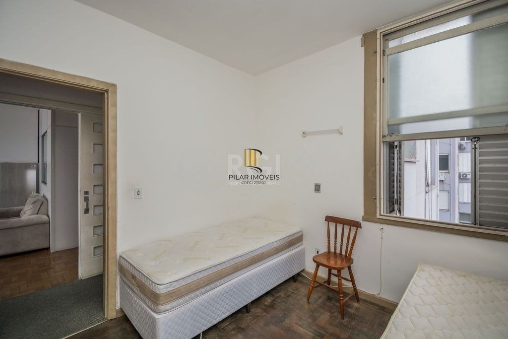 Apartamento de 3 quartos com vista para o rio á venda