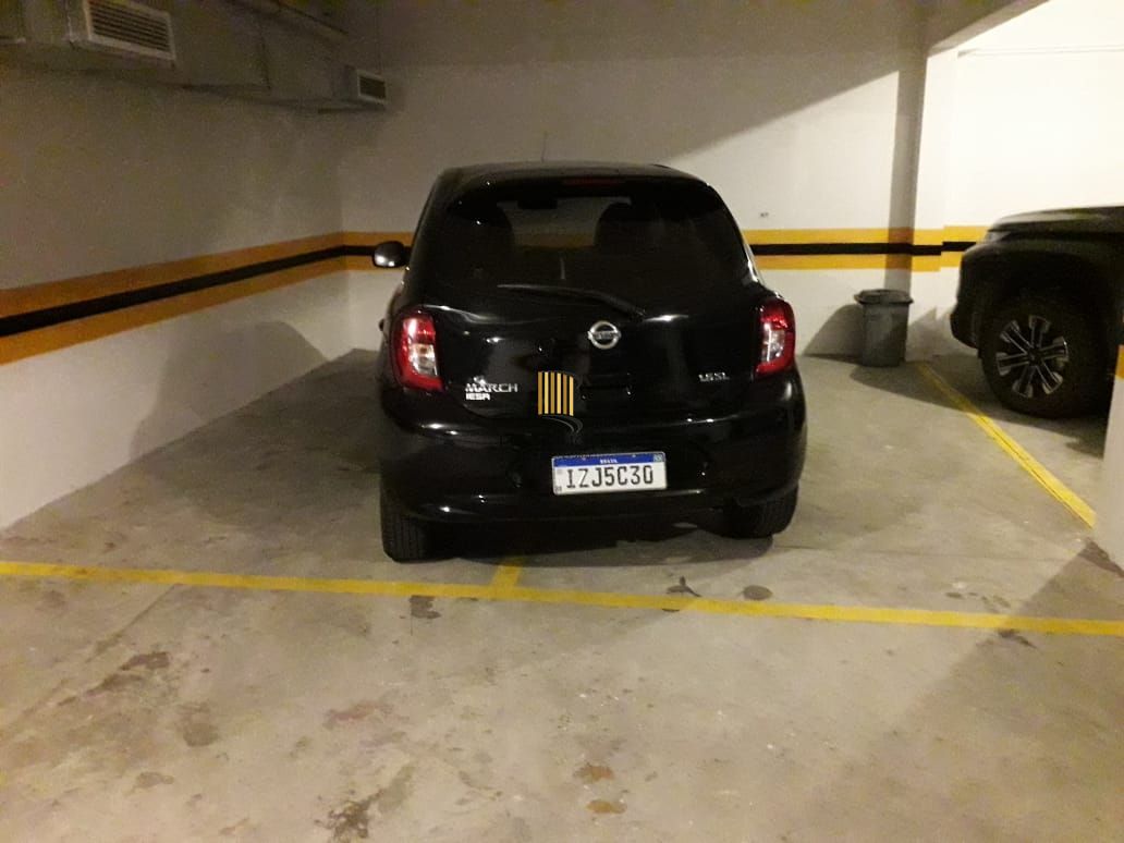 Apartamento na Bela vista com 3 suites, 4 garagens, 1 apartamento por andar.