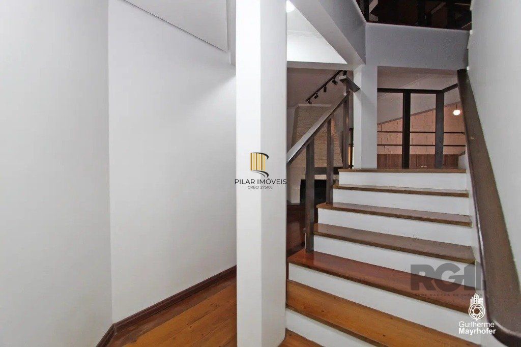 Casa com 4 quartos e 412m² à venda em Jardim do Lago, Canoas.