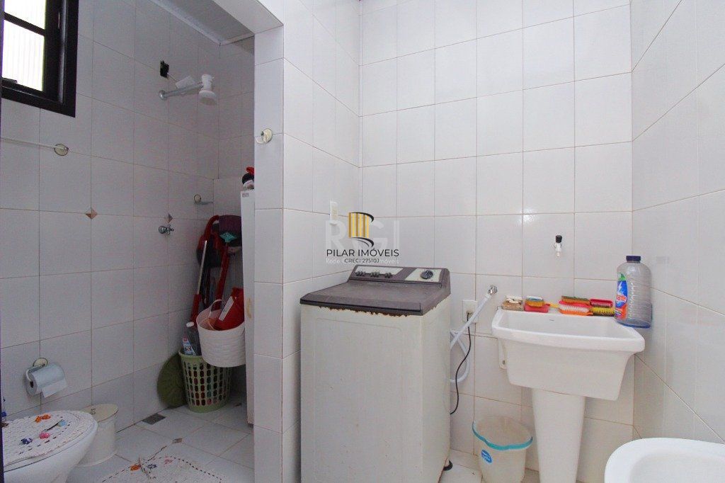 Casa para Venda - 150m², 4 dormitórios, sendo 1 suites, 3 vagas - Nonoai