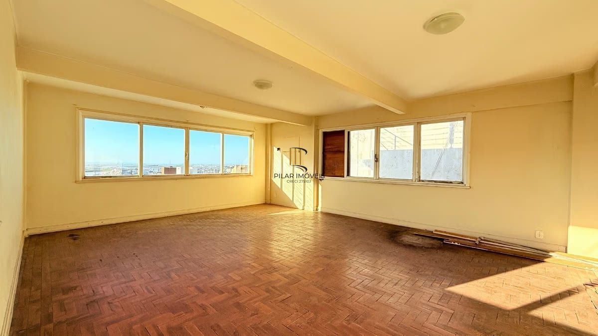 Apartamento de 3 dormitórios à venda em Independência, Porto Alegre