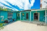 Casa com piscina no bairro Leopoldina -Porto Alegre