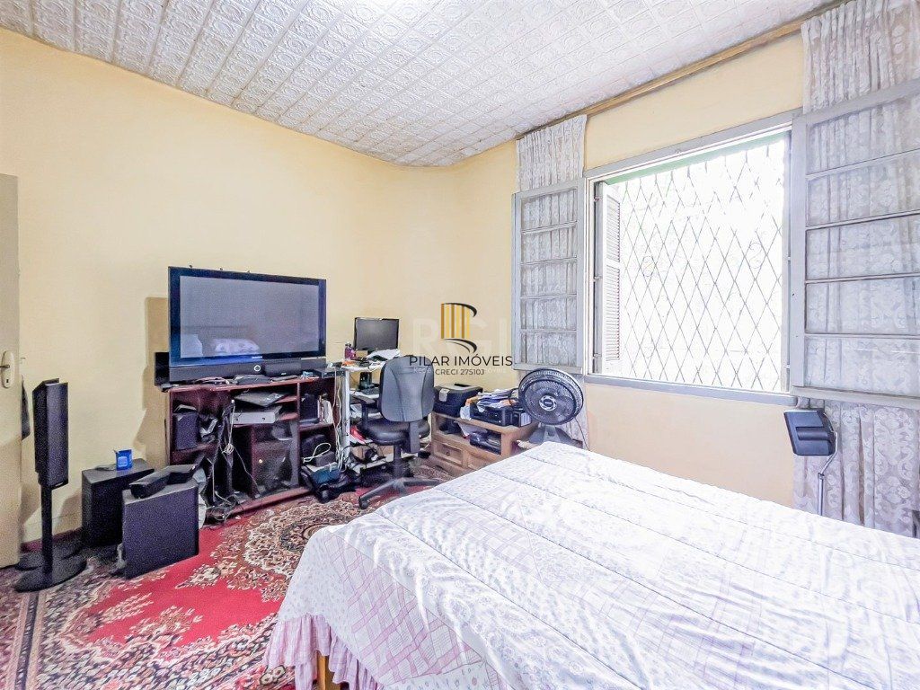 Casa para Venda - 212m², 3 dormitórios, 3 vagas - Azenha