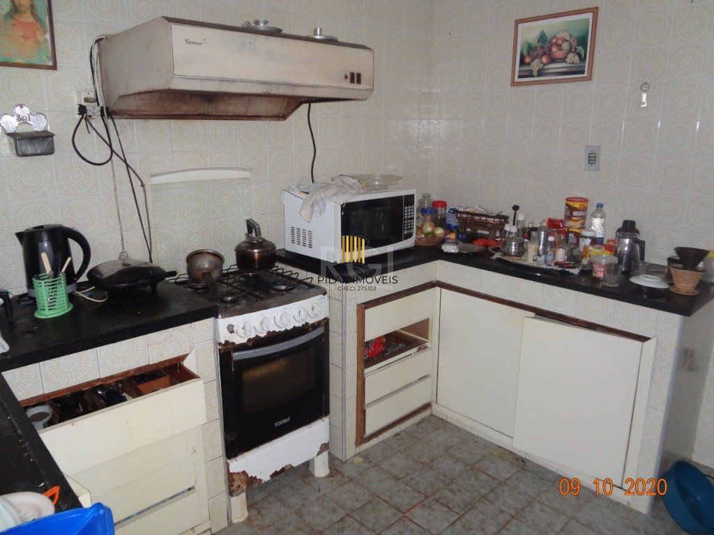 Casa para Venda - 250m², 3 dormitórios,  - Medianeira