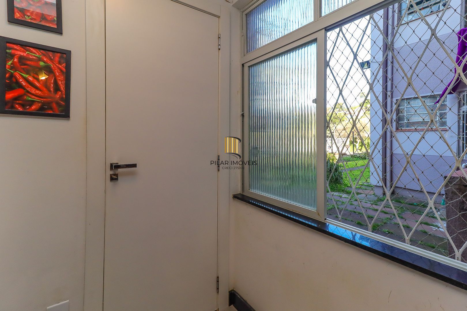 Apartamento Terreo de 03 dormitórios,reformado no bairro Teresópolis-Porto Alegre /RS