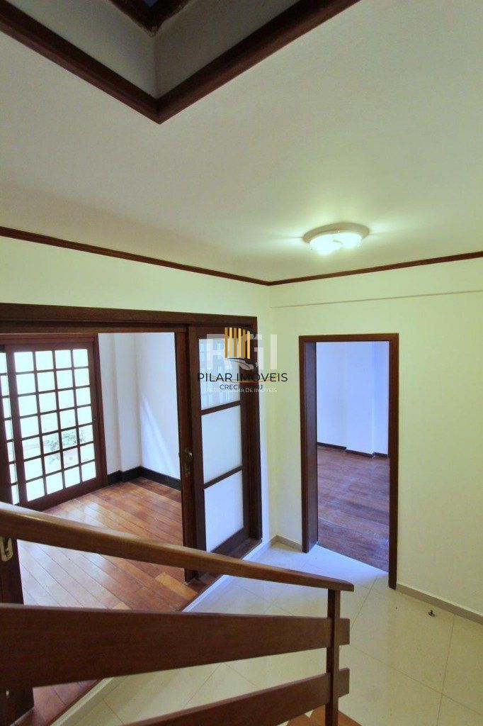 Casa para Venda - 185.29m², 4 dormitórios, sendo 2 suites, Teresópolis